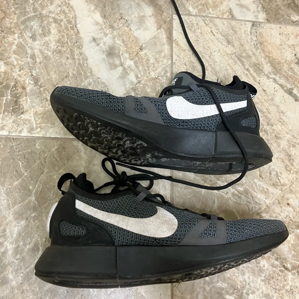 Nike Duel Racer Sneakers Size 9 - Picture 4 of 5